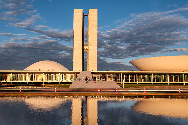 ブラジル国民議会 - niemeyer museum of contemporary arts ストックフォトと画像