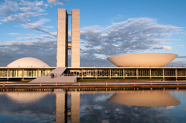 ブラジル国民議会 - niemeyer museum of contemporary arts ストックフォトと画像