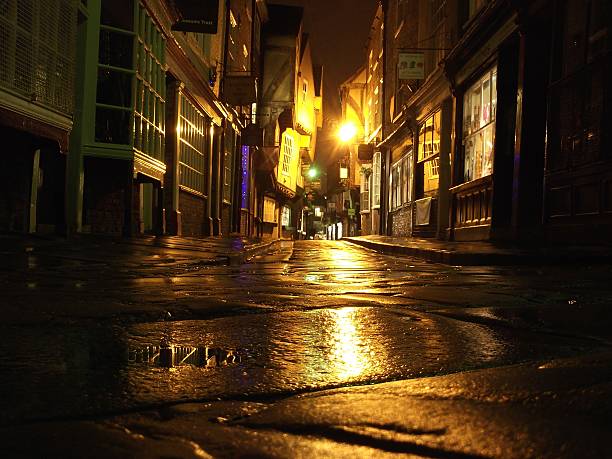 istock The Shambles in York after dark 483511506