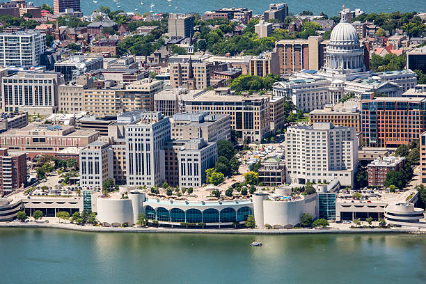istock Downtown Madison from air with Monona Terrace and Capitol 483517886