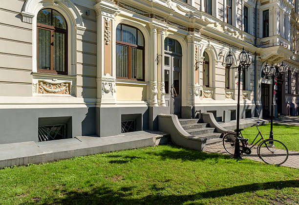 istock Facade of Art Nouveau building 483531109