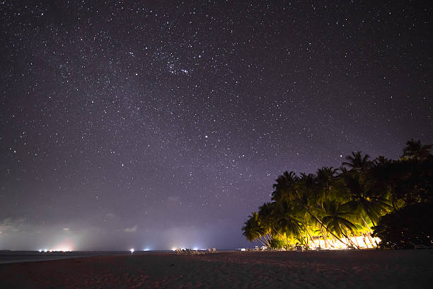 istock Night Scene beautiful sea and clouds illuminated by the stars 483531512