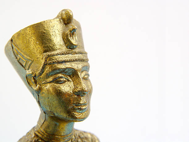 istock Art - Golden Egyptian Statue 483533081