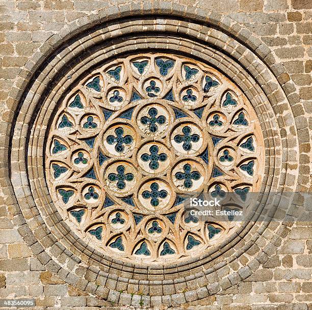 Rose Window Kathedrale Von Avila Stockfoto und mehr Bilder von Buntglas - Buntglas, Rosettenfenster, Alt