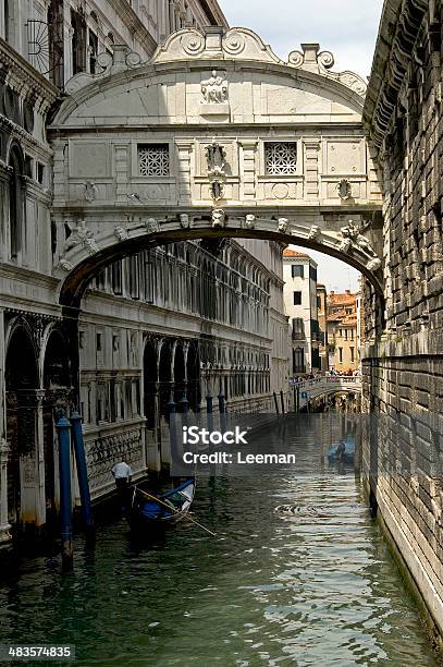 Foto de Ponte Dos Suspiros Em Veneza Itália e mais fotos de stock de Arquitetura - Arquitetura, Esporte, Estrutura construída