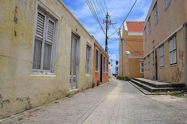 istock Street in Curacao,willemstad, otrabanda, punda 483583617