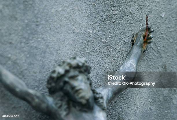 Religião - Fotografias de stock e mais imagens de Amarrotado - Amarrotado, Aterrorizado, Atormentado