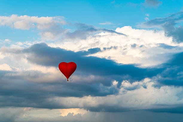 istock Hot air balloon in the evening sky 483608300