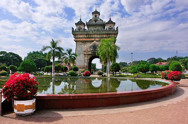 istock Victory Gate Patuxai, Vientiane, Laos 483615477