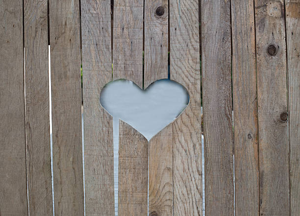 istock Wooden fence with heart 483619286