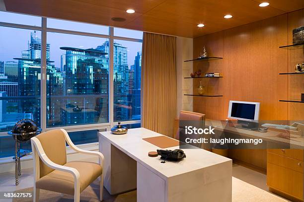 Foto de Home Office Vancouver Colúmbia Britânica Canadá e mais fotos de stock de Luxo - Luxo, Escritório em casa, Trabalhar em Casa