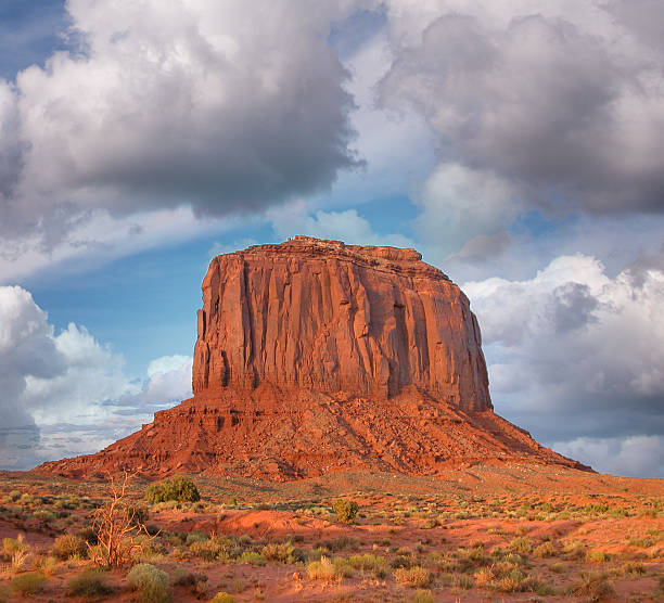 istock Monument Valley at sunset, Utah, USA 483632449