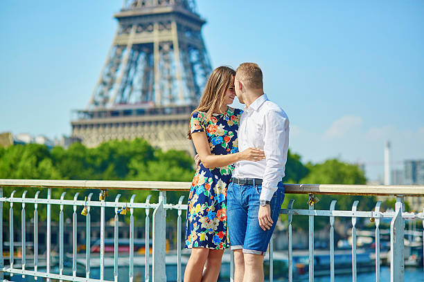 istock Romantic couple in Paris on a summer day 483640984
