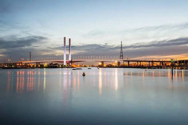 Photo of Bolte bridge in the evening time, Melbourne, Victoria, Australia.