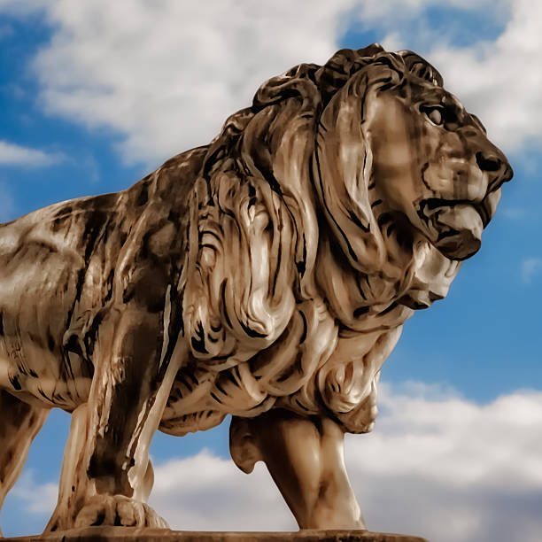 istock bayern bavaria lion Beer Fest meadows gold 483654604