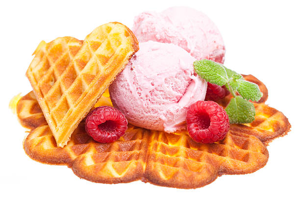 wafles y las frambuesas, y helados - ice cream raspberry ice cream fruit mint fotografías e imágenes de stock