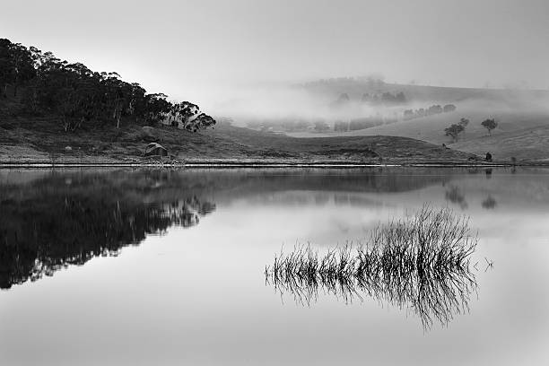 istock BM Lake Lyell BLue Rise BW 483672558