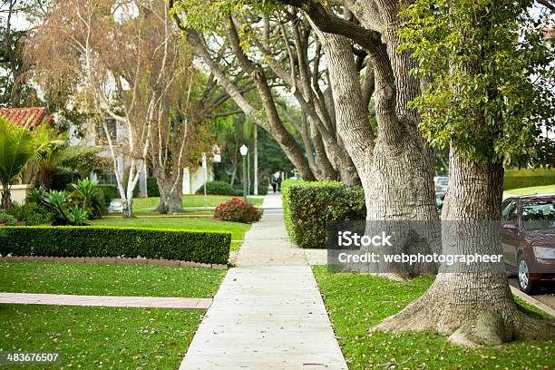 Suburbano - Fotografias de stock e mais imagens de Distrito Residencial - Distrito Residencial, Condado de Los Angeles, Cidade de Los Angeles