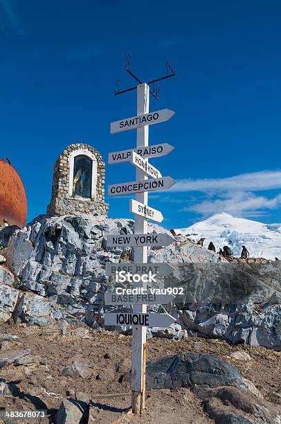 Chilenische Base Antarktis Distanzpolefels Stockfoto und mehr Bilder von Antarktis - Antarktis, Flagge, Blau