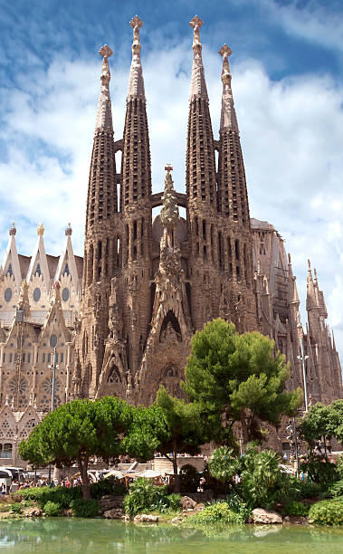 istock Sagrada Familia Barcelona 483683588