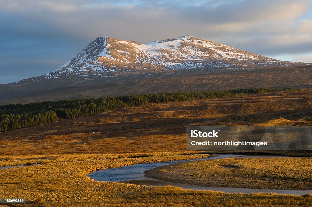 Strath Bran em luz dourada-out tardio - Foto de stock de Beleza natural - Natureza royalty-free