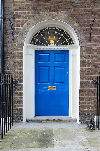 istock London Georgian door 483693149