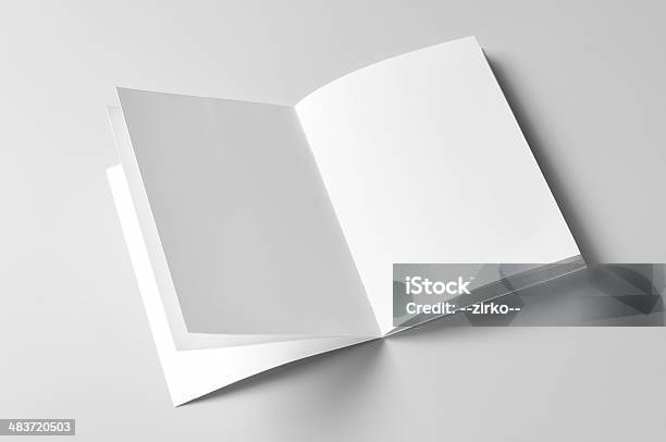 Leere Broschüre Stockfoto und mehr Bilder von Broschüre - Broschüre, Leer, Unbeschrieben