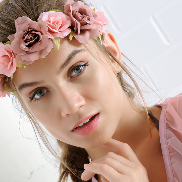 istock Beauty shot of a model 483722296
