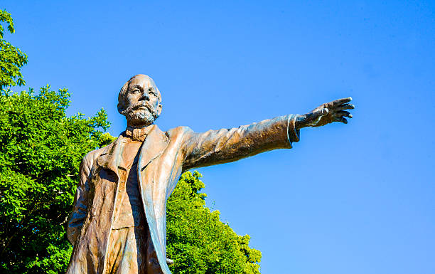 istock Professor Clark Statue in Sapporo Japan5 483722577