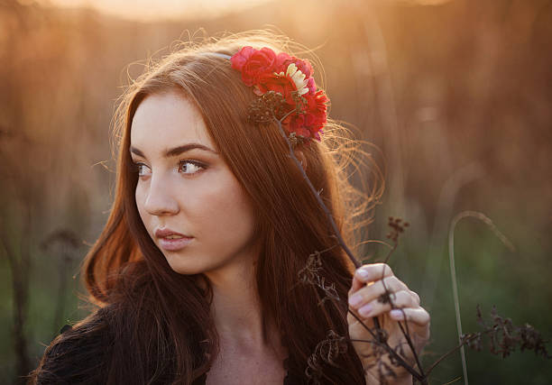 istock Autumn girl 483724283