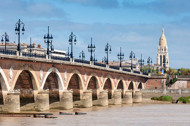 istock Pont De Pierre Bridge across Garonne River, Bordeaux (France) 483744488