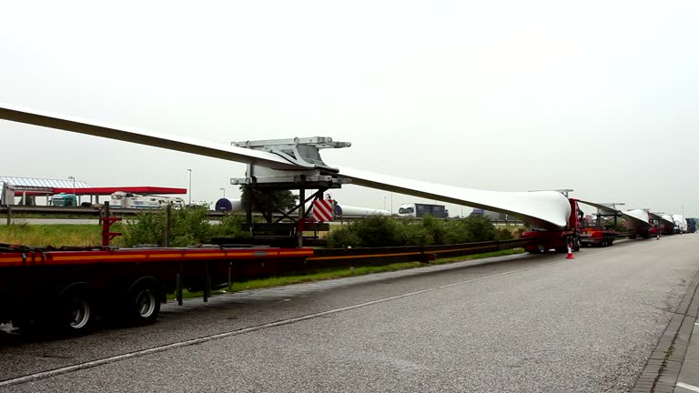 Transporting Windmill 6,800+ Wind Mill Transport Stock Videos and Royalty-Free Footage - iStock