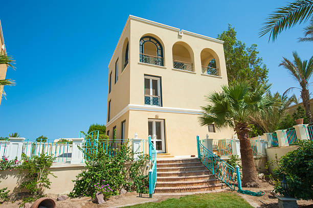istock Luxury villa in a tropical resort 483778754