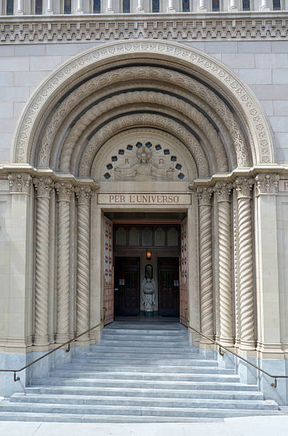 istock Saints Peter and Paul Church - San Francisco 483780992