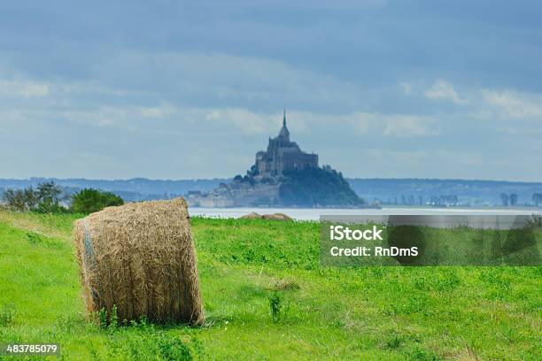Le Mont Saint Michel Stock Photo - Download Image Now - Abbey - Monastery, Agricultural Field, Architecture