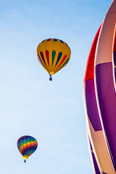 istock Two Balloons in the Distance 483785174