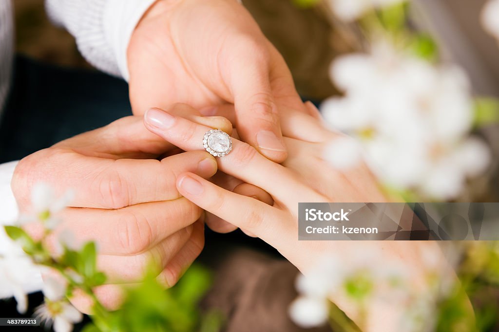 Proposta di matrimonio - Foto stock royalty-free di Anello di fidanzamento