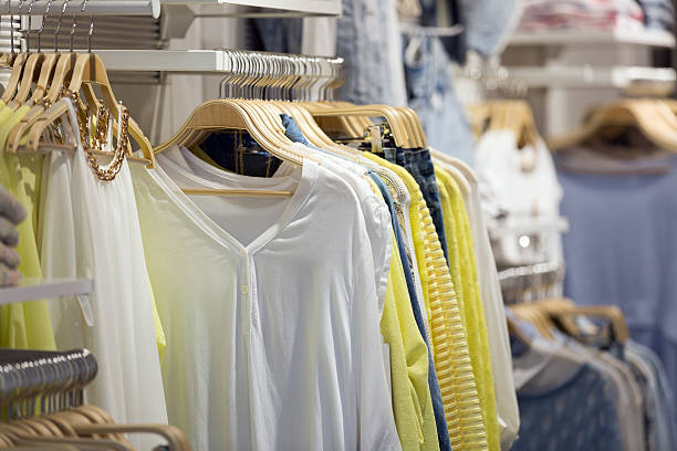 istock shop with female casual clothes 483799334