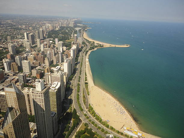 istock Aerial view of beach in Chicago 483822237