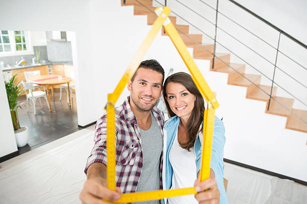 istock young couple happy in a new house 483842774