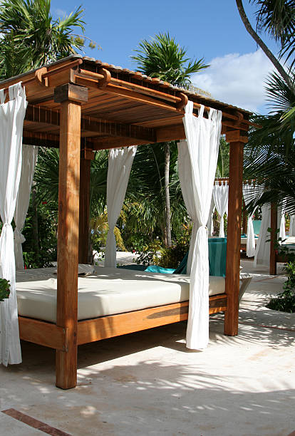 istock Sun Shelter Resort Bed 483859585
