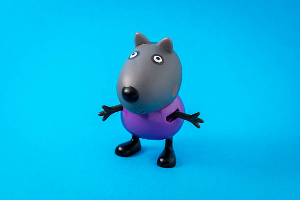 świnka peppa animowane seriale telewizyjne znaków: danny dog - peppa pig figurine toy zdjęcia i obrazy z banku zdjęć