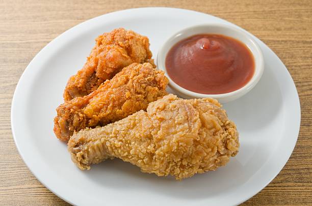 istock Delocious Deep Fried Chicken Wings with Sauce 483896398