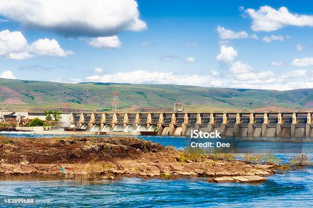 The Dalles Dam On The Columbia River Stock Photo - Download Image Now - Dam, The Dalles, Columbia River