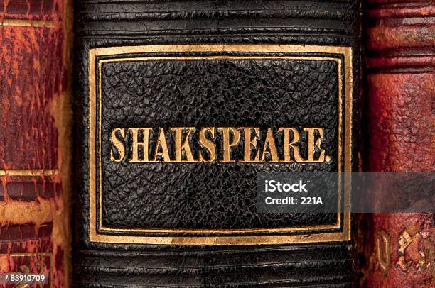 Photo libre de droit de Shakespeare S Works banque d'images et plus d'images libres de droit de William Shakespeare - William Shakespeare, Message écrit et lettre de l'alphabet, Livre