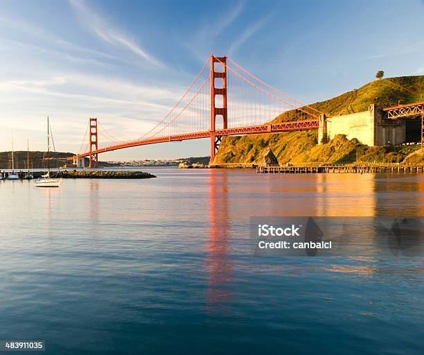 Golden Gate Bridge San Francisco - Fotografias de stock e mais imagens de Arquitetura - Arquitetura, Califórnia, Cena de tranquilidade