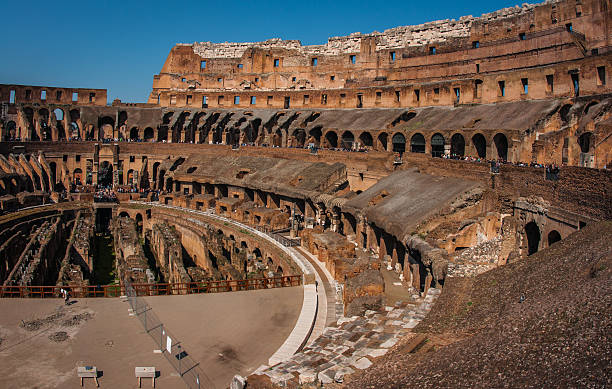 istock Ruines of Colloseum 483913286