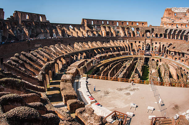 istock Ruines of Colloseum 483913290