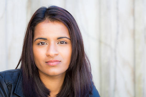 istock Beautiful indian woman 483918494