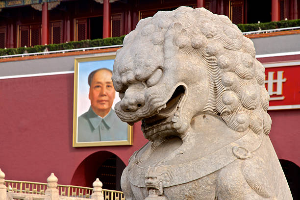 istock Guardian Lion Statue and Mao, Tiananmen, Beijing 483923236